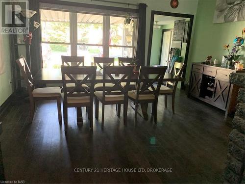 67 Wakelin Terrace, St. Catharines (444 - Carlton/Bunting), ON - Indoor Photo Showing Dining Room