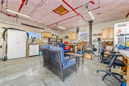 2429 Gosset Road, West Kelowna, BC - Indoor Photo Showing Garage