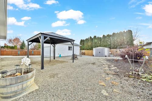 2429 Gosset Road, West Kelowna, BC - Outdoor