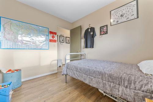 2429 Gosset Road, West Kelowna, BC - Indoor Photo Showing Bedroom