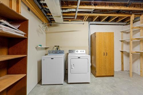 6133 Aitkens Road, Peachland, BC - Indoor Photo Showing Laundry Room