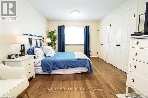 199 Lakewood Avenue, Fort Erie (337 - Crystal Beach), ON - Indoor Photo Showing Bedroom