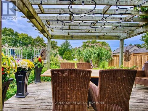 1729 Third St Louth Street, St. Catharines (454 - Rural Fourth), ON - Outdoor With Deck Patio Veranda