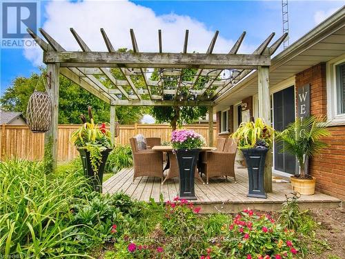 1729 Third St Louth Street, St. Catharines (454 - Rural Fourth), ON - Outdoor With Deck Patio Veranda