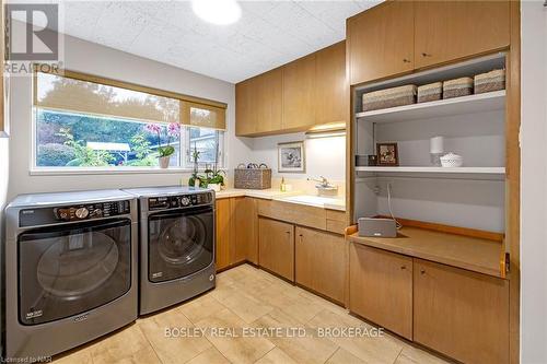 21 Woodmount Drive, St. Catharines (460 - Burleigh Hill), ON - Indoor Photo Showing Laundry Room