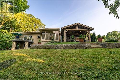 21 Woodmount Drive, St. Catharines (460 - Burleigh Hill), ON - Outdoor