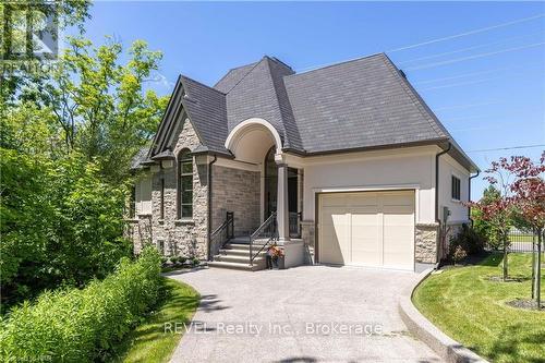 27 Arbourvale, St. Catharines (461 - Glendale/Glenridge), ON - Outdoor With Facade