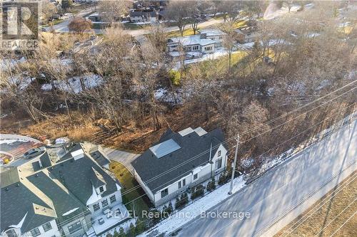 27 Arbourvale, St. Catharines (461 - Glendale/Glenridge), ON - Outdoor With View