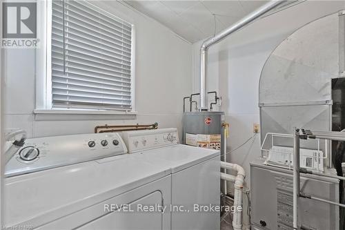 703 Smithville Rd Road, West Lincoln (056 - West Lincoln), ON - Indoor Photo Showing Laundry Room