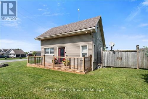 703 Smithville Rd Road, West Lincoln (056 - West Lincoln), ON - Outdoor With Deck Patio Veranda