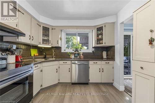 9 Orlando Drive, St. Catharines (443 - Lakeport), ON - Indoor Photo Showing Kitchen With Double Sink