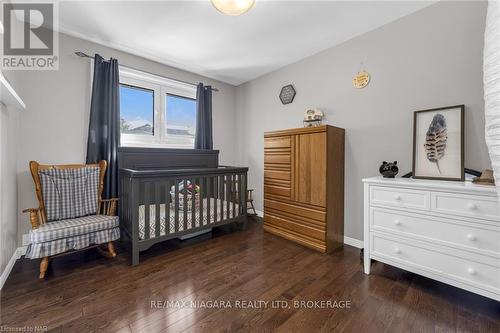 9 Orlando Drive, St. Catharines (443 - Lakeport), ON - Indoor Photo Showing Bedroom