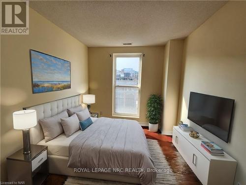 812 - 135 James Street S, Hamilton (Corktown), ON - Indoor Photo Showing Bedroom