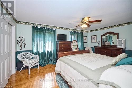 51250 Tunnacliffe Road S, Wainfleet (879 - Marshville/Winger), ON - Indoor Photo Showing Bedroom