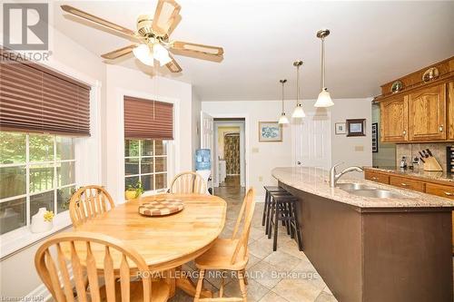 51250 Tunnacliffe Road S, Wainfleet (879 - Marshville/Winger), ON - Indoor Photo Showing Dining Room