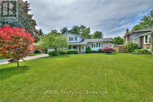 6421 Dorchester Road, Niagara Falls (216 - Dorchester), ON - Outdoor With Deck Patio Veranda With Facade