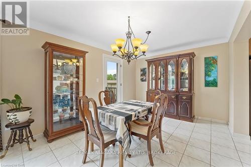 505 Vine Street, St. Catharines (442 - Vine/Linwell), ON - Indoor Photo Showing Dining Room