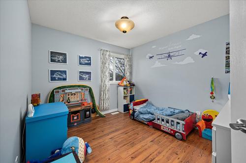 7-4450 Postill Drive, Kelowna, BC - Indoor Photo Showing Bedroom