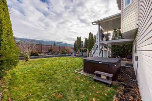 7-4450 Postill Drive, Kelowna, BC - Outdoor