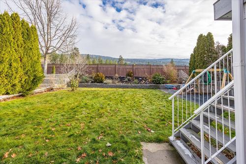 7-4450 Postill Drive, Kelowna, BC - Outdoor