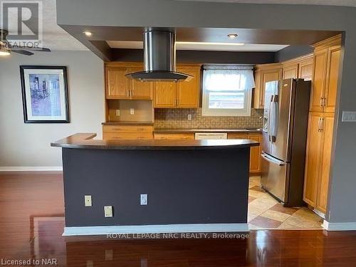 27 Argyle Court, Welland (769 - Prince Charles), ON - Indoor Photo Showing Kitchen