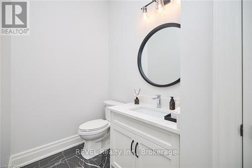 107 Millpond Road, Niagara-On-The-Lake (105 - St. Davids), ON - Indoor Photo Showing Bathroom