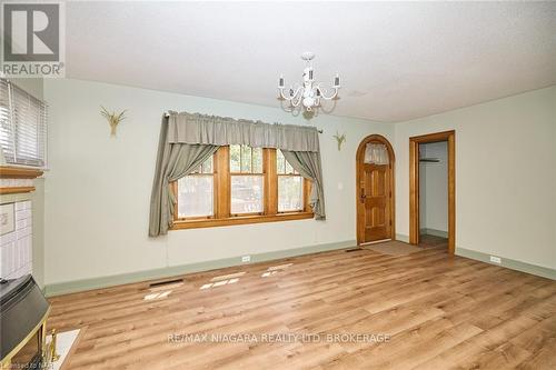 50 Riceland Avenue, Fort Erie (333 - Lakeshore), ON - Indoor Photo Showing Other Room