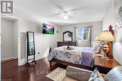 75 - 8141 Coventry Road, Niagara Falls (218 - West Wood), ON - Indoor Photo Showing Bedroom