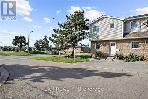 75 - 8141 Coventry Road, Niagara Falls (218 - West Wood), ON - Outdoor