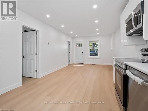 175 York Street, St. Catharines (452 - Haig), ON - Indoor Photo Showing Kitchen