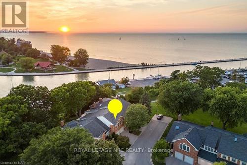 24 - 5 Carncastle Gate, St. Catharines (437 - Lakeshore), ON - Outdoor With Body Of Water With View