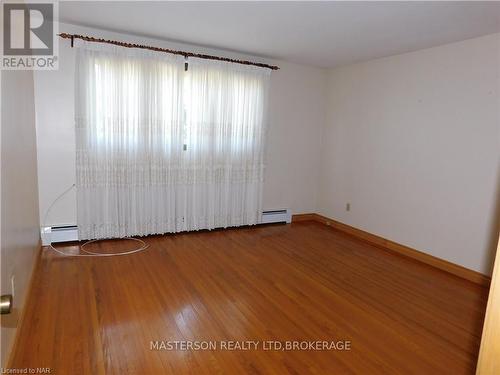 3004 Cullimore Avenue, Niagara Falls (206 - Stamford), ON - Indoor Photo Showing Other Room