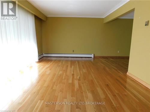 3004 Cullimore Avenue, Niagara Falls (206 - Stamford), ON - Indoor Photo Showing Other Room