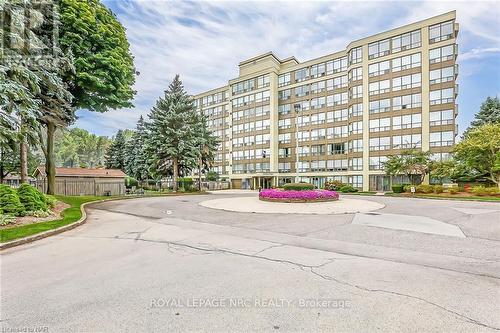 710 - 5100 Dorchester Road, Niagara Falls (212 - Morrison), ON - Outdoor With Facade