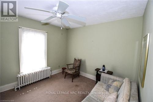 499 Townline Road, Niagara-On-The-Lake (104 - Rural), ON - Indoor Photo Showing Bedroom