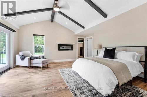 190 Lakeshore Road, St. Catharines (442 - Vine/Linwell), ON - Indoor Photo Showing Bedroom