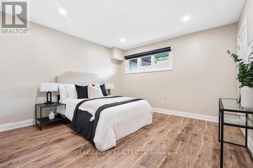 190 Lakeshore Road, St. Catharines (442 - Vine/Linwell), ON - Indoor Photo Showing Bedroom