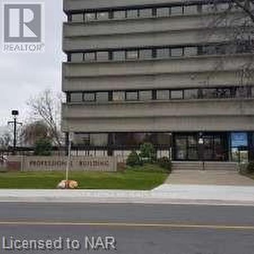 2A - 5400 Portage Road, Niagara Falls (215 - Hospital), ON 