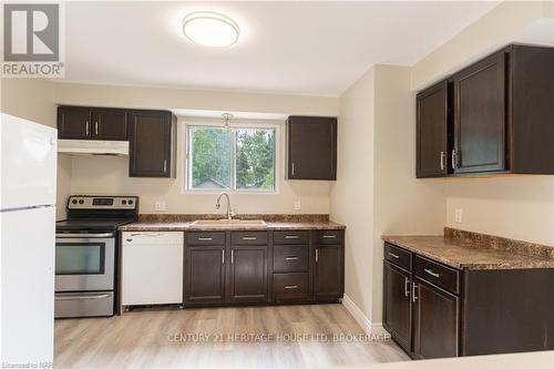 78 Silvan Drive, Welland (767 - N. Welland), ON - Indoor Photo Showing Kitchen