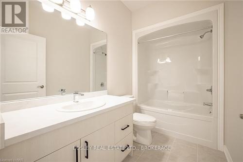 2B - 41 St Davids Road West, Thorold (557 - Thorold Downtown), ON - Indoor Photo Showing Bathroom