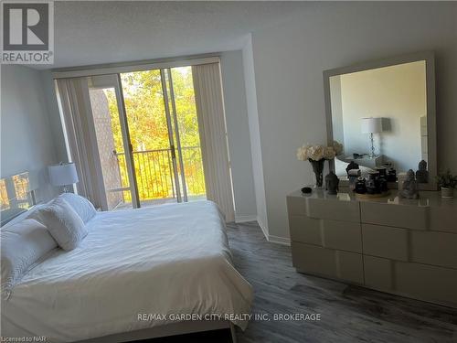 504 - 8111 Forest Glen Drive, Niagara Falls (208 - Mt. Carmel), ON - Indoor Photo Showing Bedroom