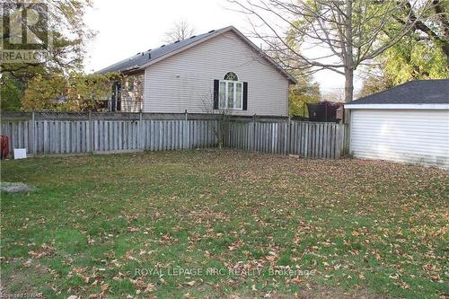 6398 Crawford Street, Niagara Falls (212 - Morrison), ON - Outdoor