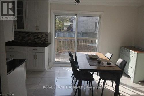 6398 Crawford Street, Niagara Falls (212 - Morrison), ON - Indoor Photo Showing Dining Room