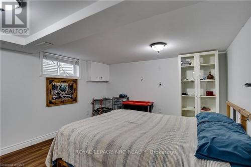 3522 East Main Street, Fort Erie (328 - Stevensville), ON - Indoor Photo Showing Bedroom