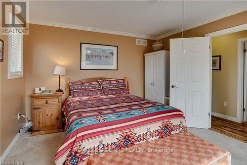 454 Holloway Bay Road S, Port Colborne (874 - Sherkston), ON - Indoor Photo Showing Bedroom