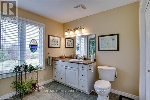 454 Holloway Bay Road S, Port Colborne (874 - Sherkston), ON - Indoor Photo Showing Bathroom