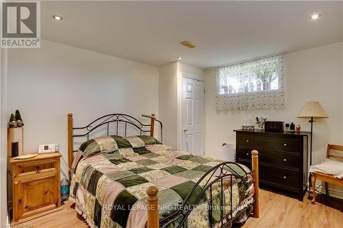 454 Holloway Bay Road S, Port Colborne (874 - Sherkston), ON - Indoor Photo Showing Bedroom