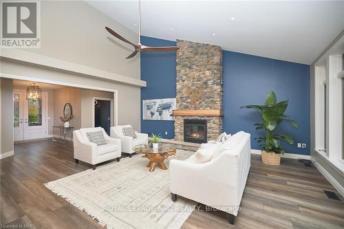 880 Metler Rd Road, Pelham (663 - North Pelham), ON - Indoor Photo Showing Living Room With Fireplace