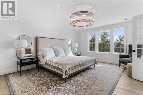 338 Hwy 20 W, Pelham (664 - Fenwick), ON - Indoor Photo Showing Bedroom