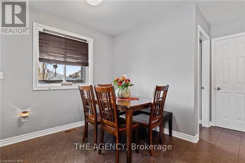 423 Deere Street Street, Welland (773 - Lincoln/Crowland), ON - Indoor Photo Showing Dining Room